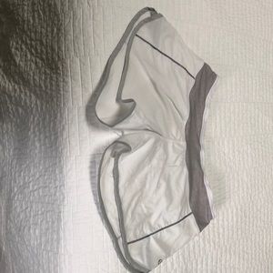 Lulu lemon speed short